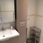 D'hotlis Apartman *