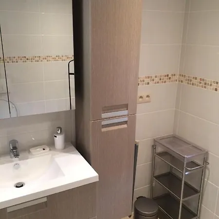 D'hotlis Apartment *